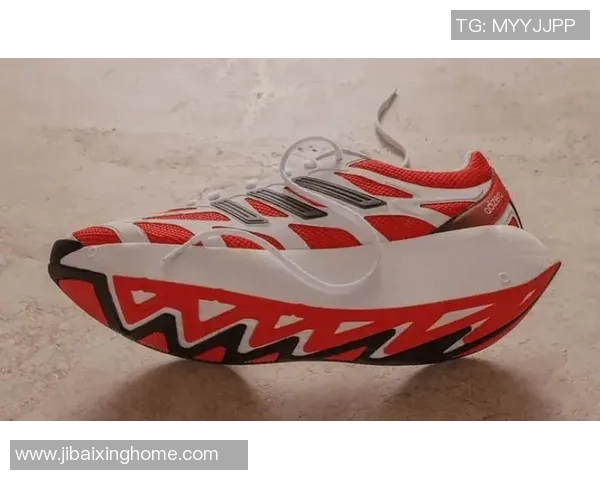 运动鞋潮流新趋势：舒适与时尚并存的完美选择如何改变现代生活方式