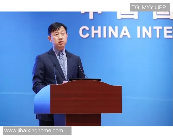 专访李伟:深入探讨飞盘运动崛起背后的成功秘诀与发展趋势 专访李伟:深入探讨飞盘运动崛起背后的成功秘诀与发展趋势